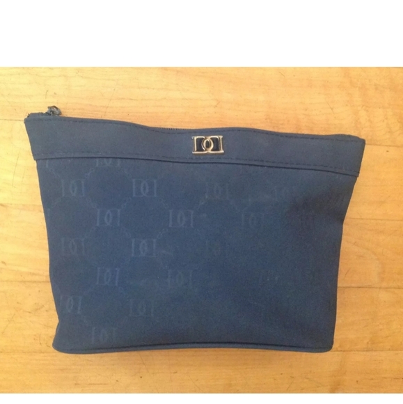 COSMETIC TRAVEL BAG BLUE MICROFIBER/ Canvas 8.5 X 6 - Picture 6 of 10